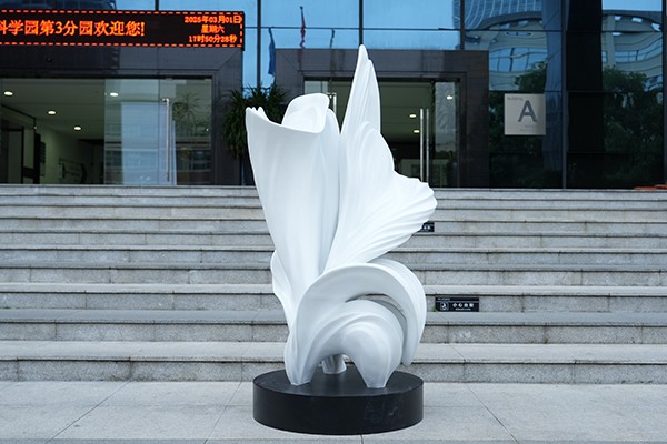 Custom Abstract White Stainless Steel Sculpture for Outdoor and Indoor Modern Art Displays